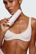 CLEANSING FOAM з трояндовою водою, фіалкою та вітамінним доглядом