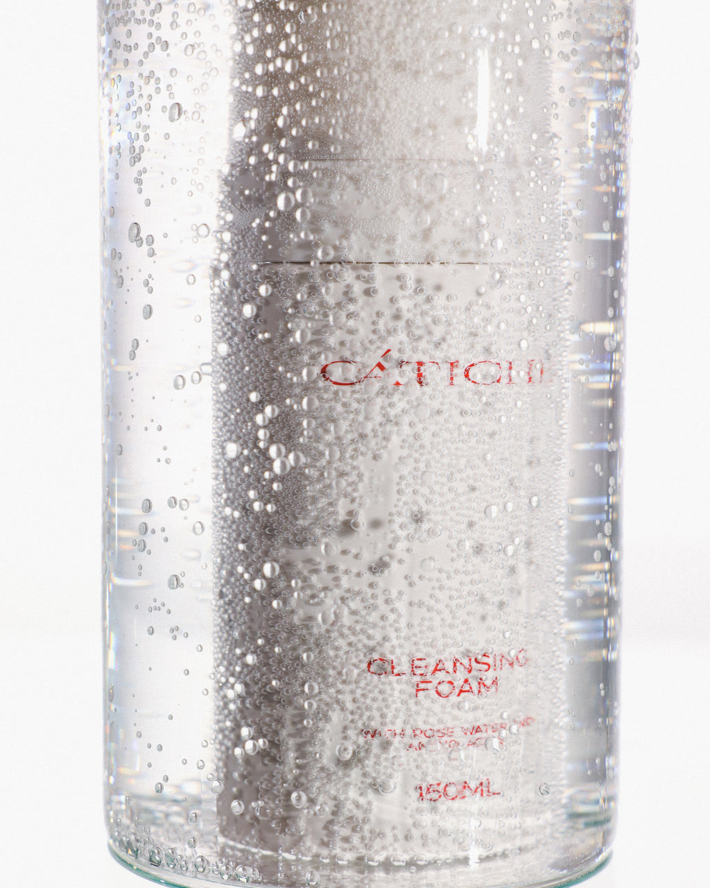 CLEANSING FOAM з трояндовою водою, фіалкою та вітамінним доглядом