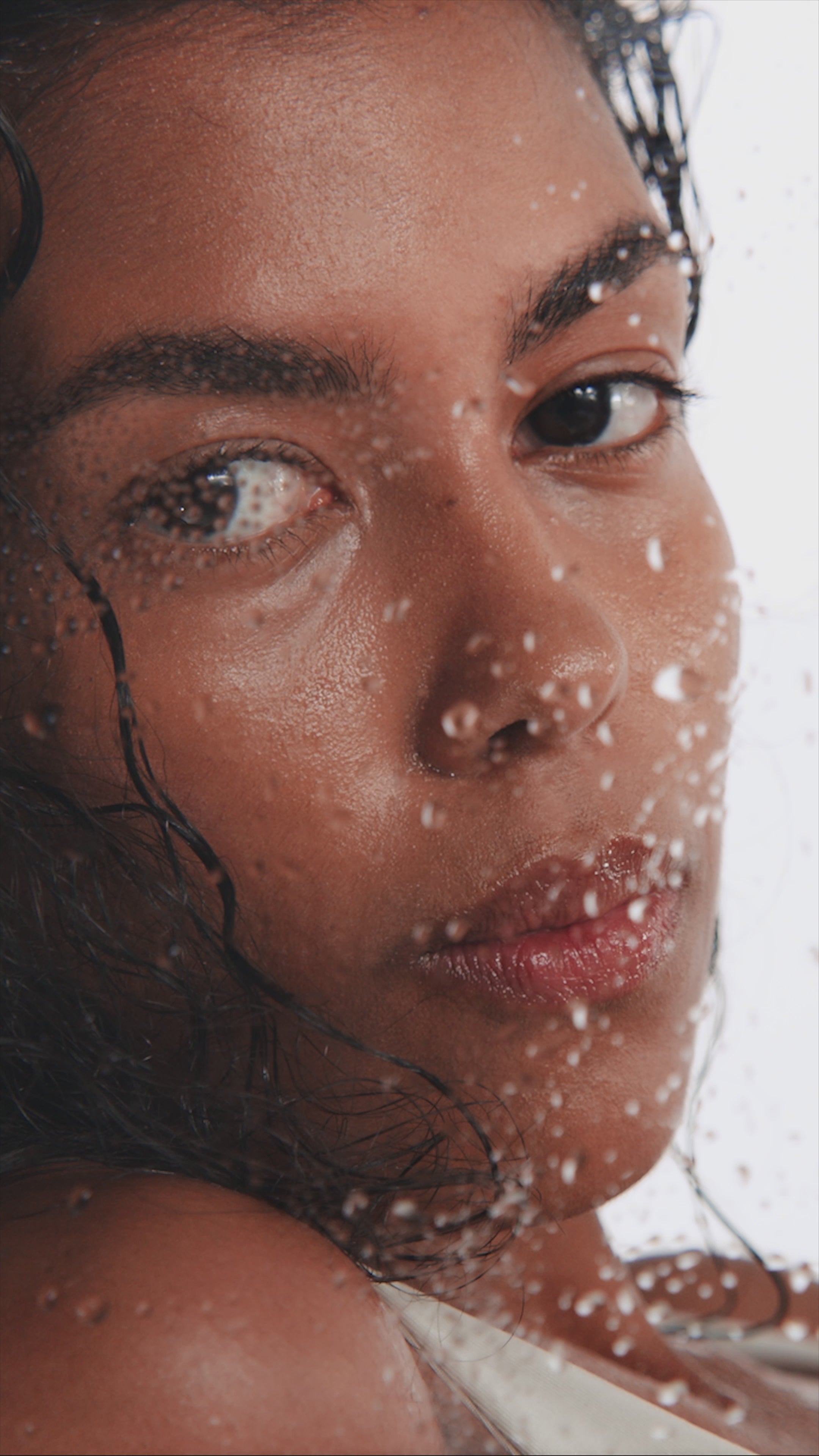 HYDRA BALANCING TONER З АМІНОКИСЛОТАМИ, ВІТАМІНАМИ ТА ТРОЯНДОВОЮ ВОДОЮ